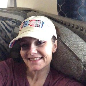 Meet your Posher, Dena